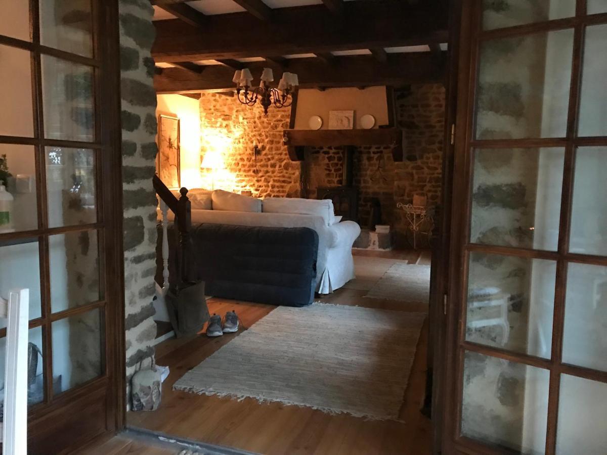 Le Jardin Des Fees Bed & Breakfast Savigny-le-Vieux Exterior photo