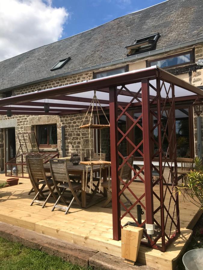 Le Jardin Des Fees Bed & Breakfast Savigny-le-Vieux Exterior photo